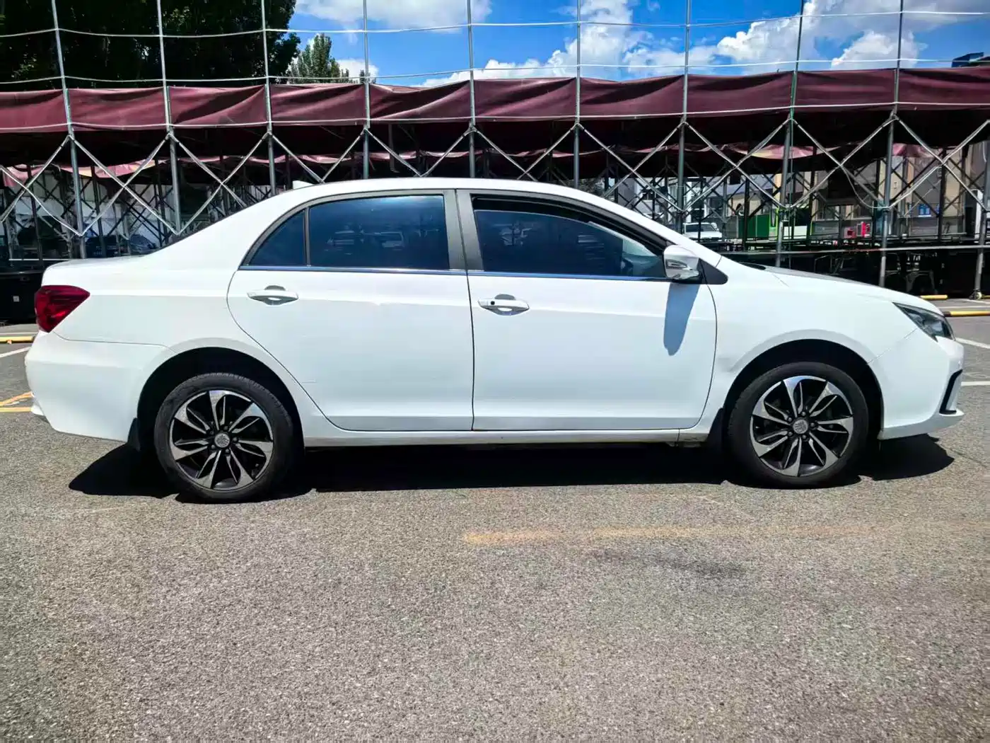 Фото 8 - BYD Qin New Energy