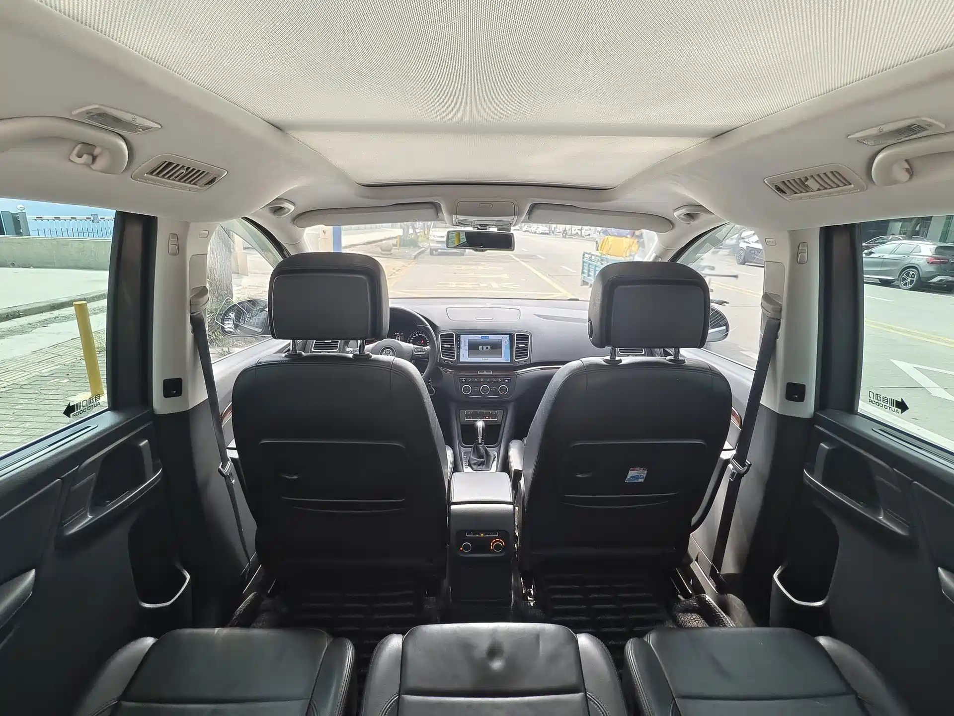 Фото 14 - Volkswagen Sharan