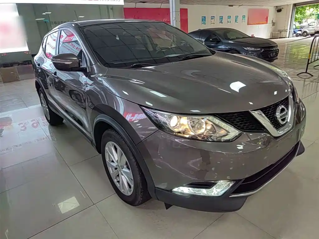 Фото 4 - Nissan Qashqai