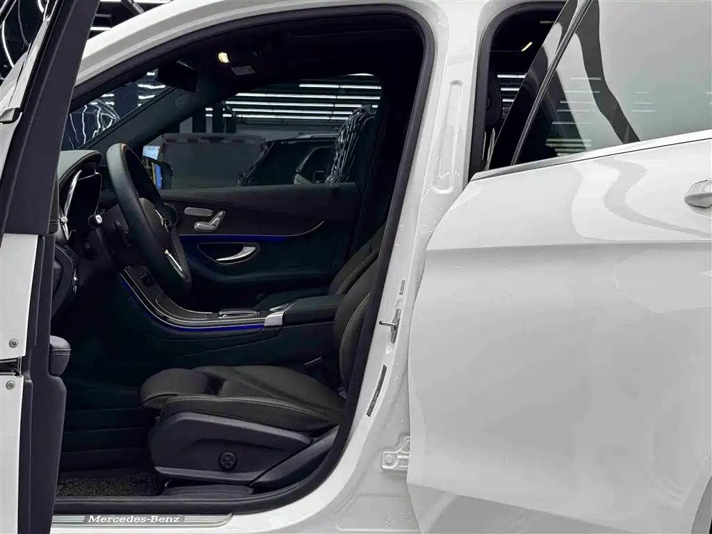 Mercedes-Benz GLC 2022 Facelift GLC 300 L 4MATIC Dynamic Collector's Edition фото 6