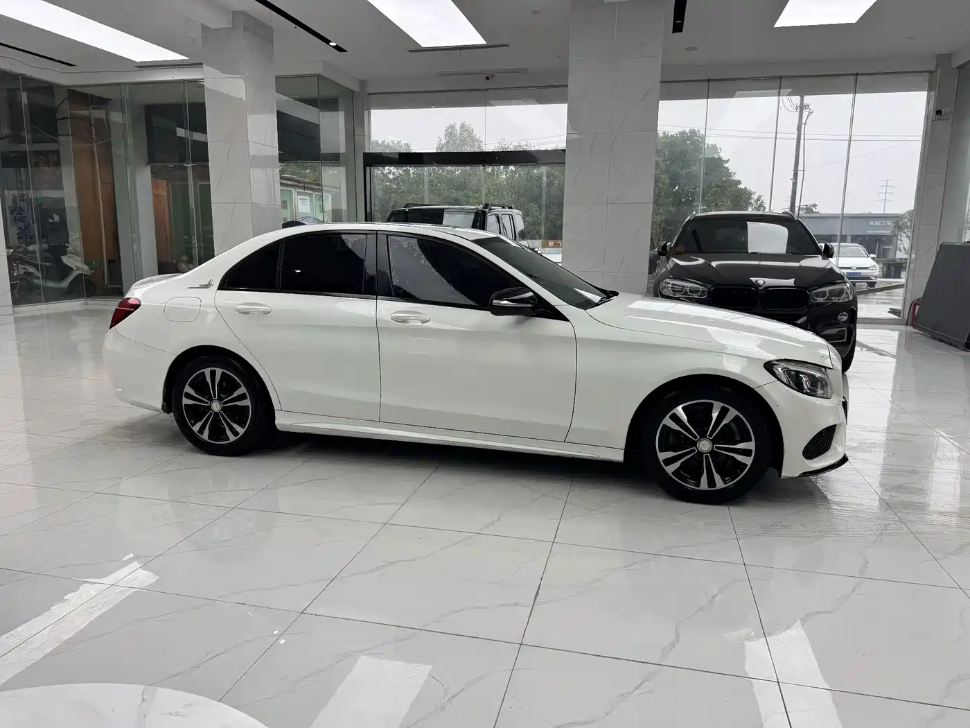 Mercedes-Benz C-Class 2016 2015 C 200 Sport Edition