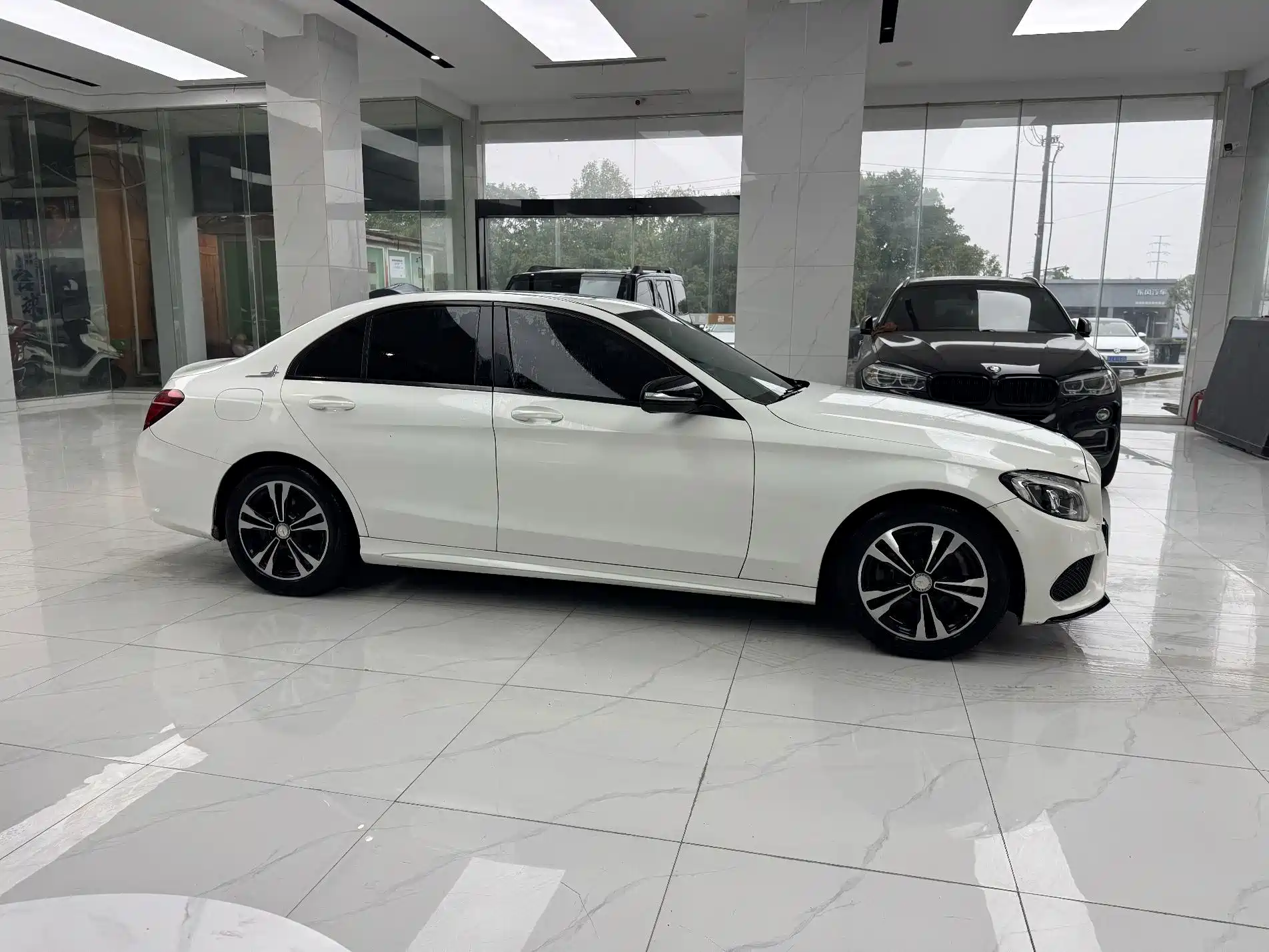 Фото 5 - Mercedes-Benz C-Class