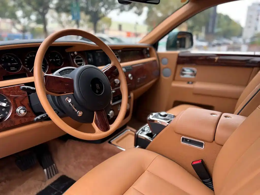 Rolls-Royce Phantom 2014 2013 6.7L Extended Wheelbase (EWB)