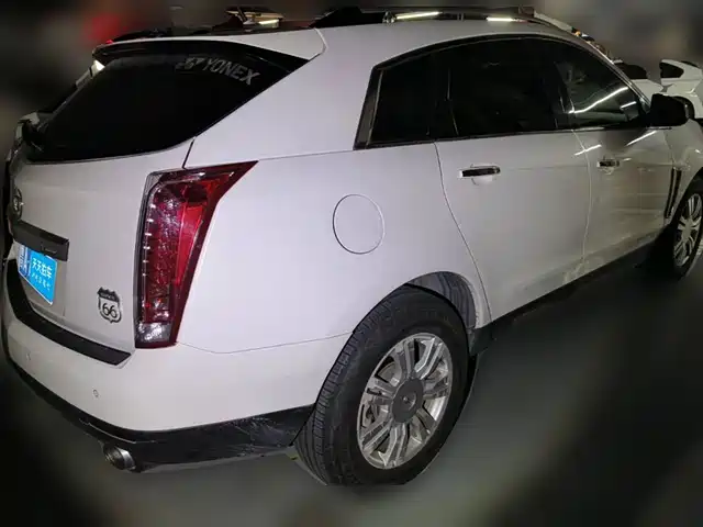 Cadillac SRX 2013 3.0L Luxury — фото 2