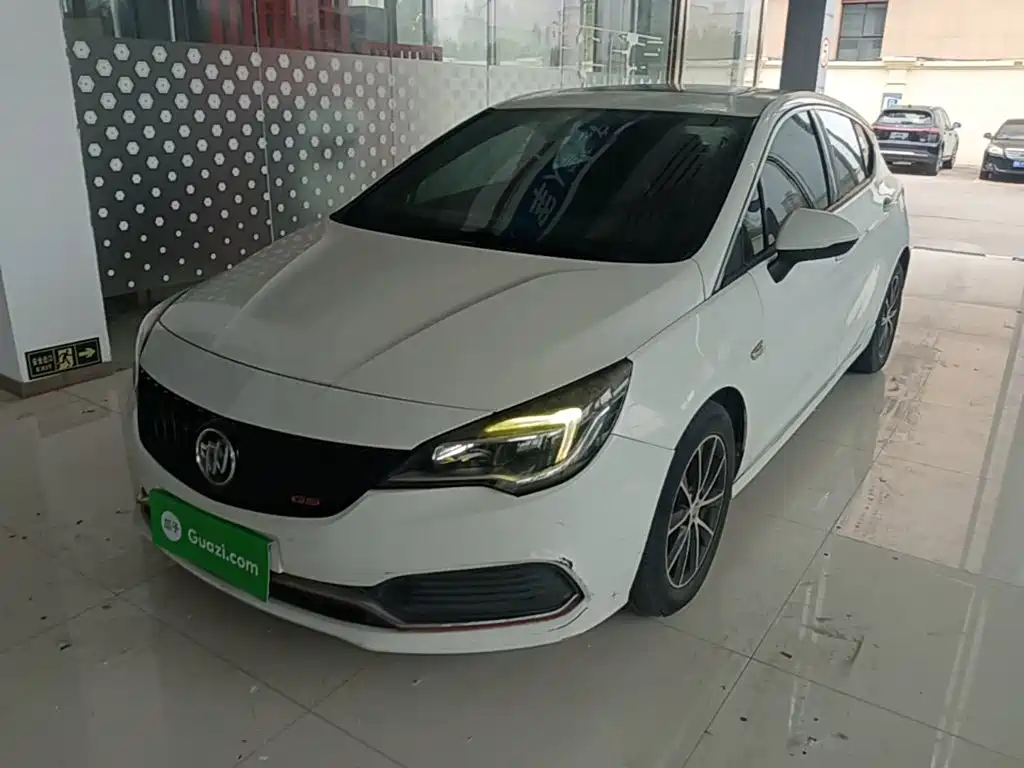 Фото 1 - Buick Verano