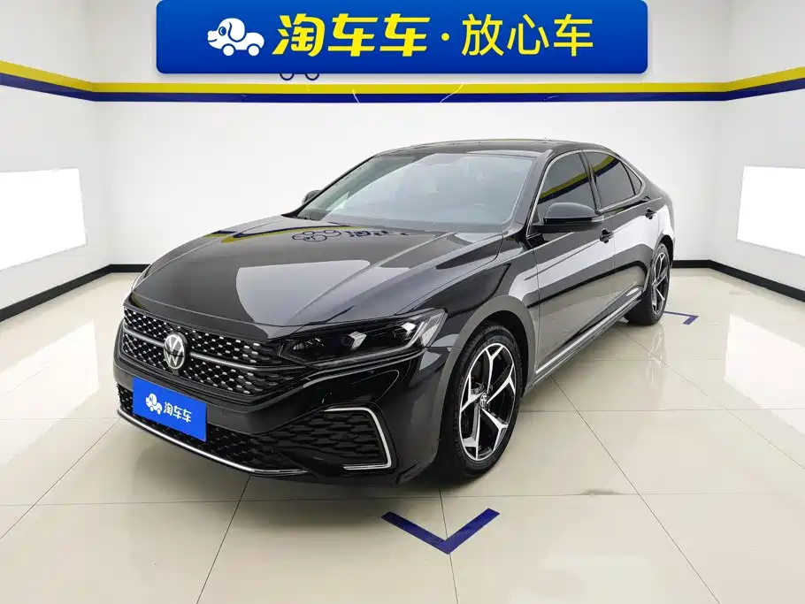 Volkswagen Passat 2023 Facelift 330TSI Starlight Elite Edition