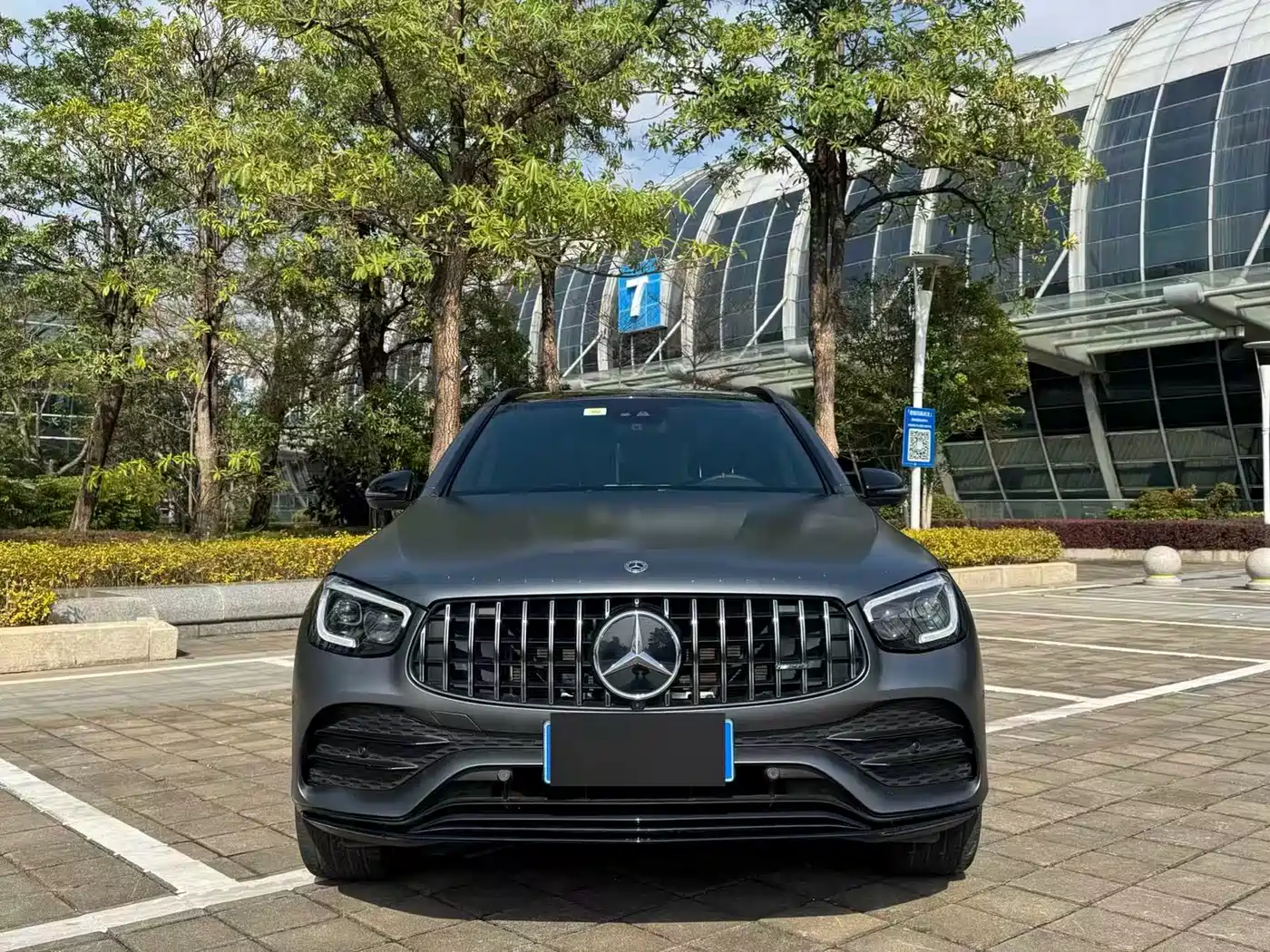 MERCEDES-BENZ GLC AMG