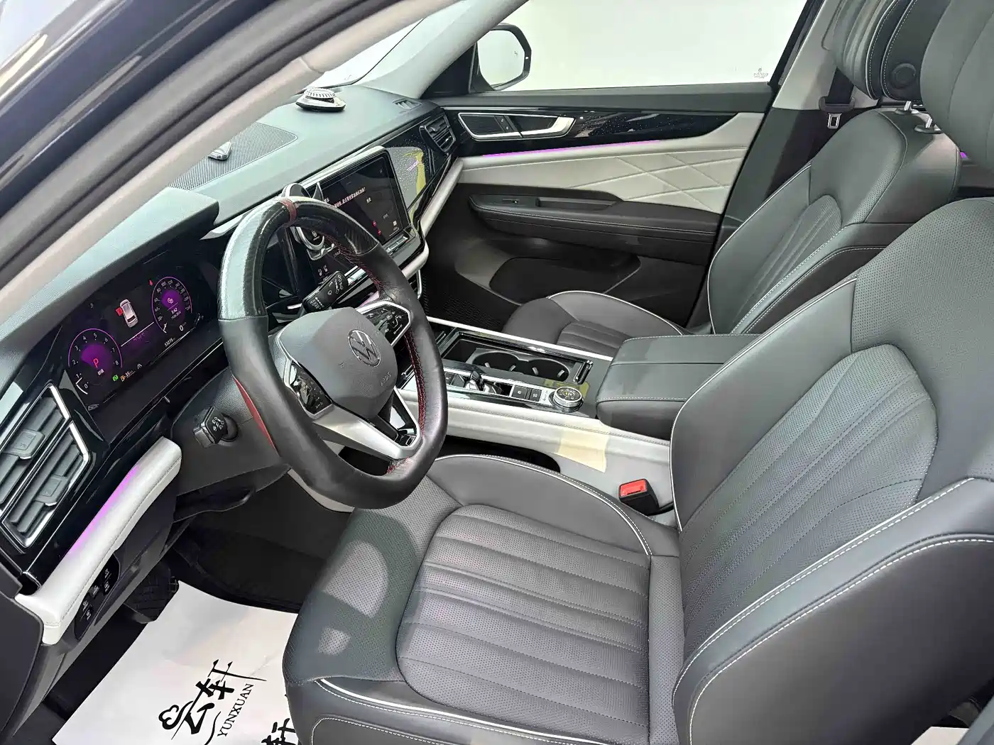 Volkswagen Teramont 2023 380TSI AWD Premium Luxury Edition фото 9