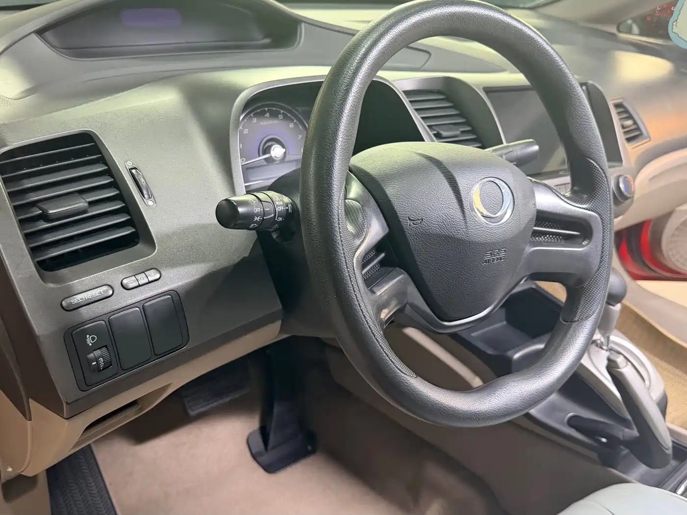 CIIMO CIIMO 2013 2012 1.8L Automatic