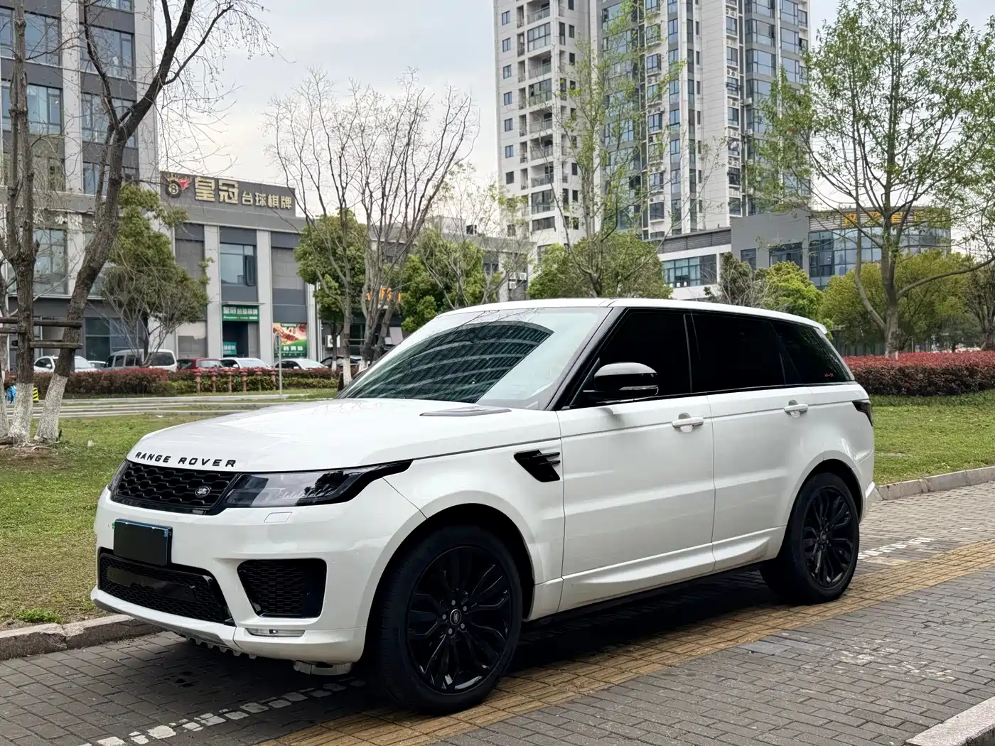 Land Rover Range Rover Sport 2017 3.0 SC V6 HSE DYNAMIC
