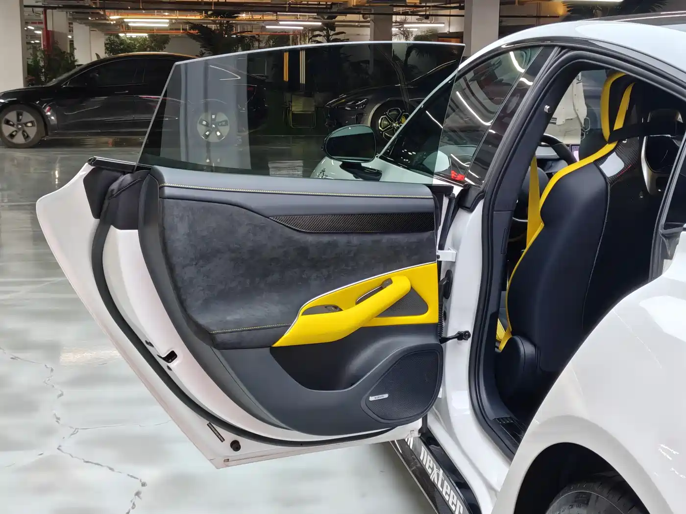 XIAOMI CAR XIAOMI SU7 ULTRA