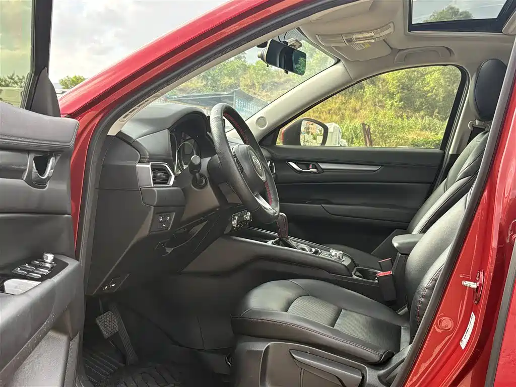 Photo 6 - Mazda CX-5