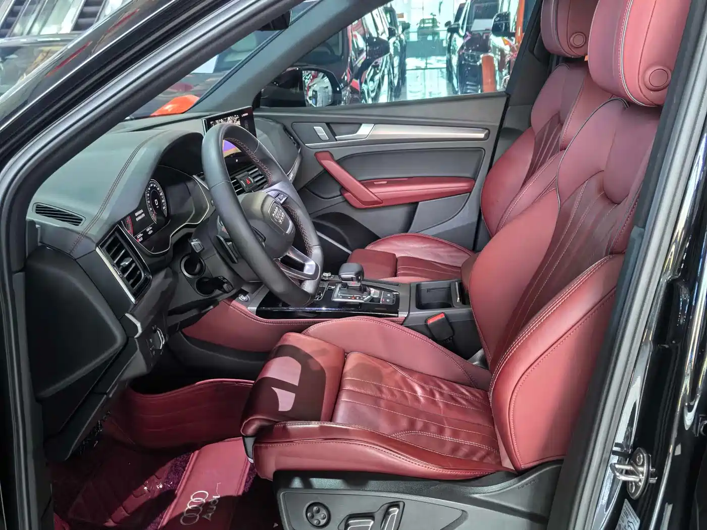 Audi Q5L 2023 40T Luxury Dynamic фото 7