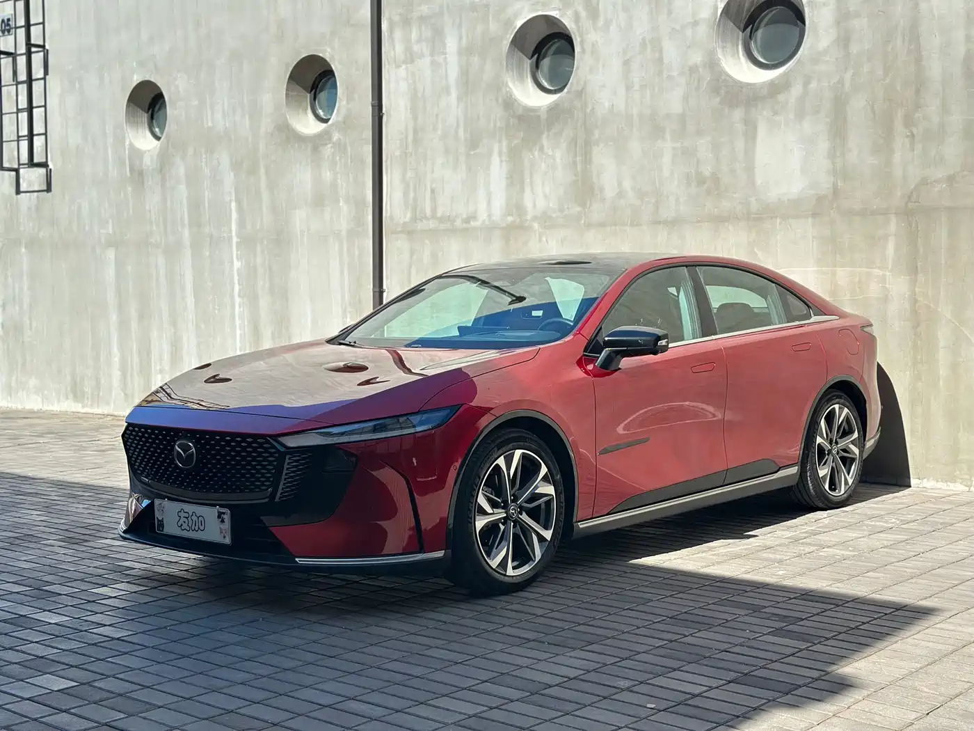 Mazda EZ-6 2024 Extended Range 200 Premium Edition