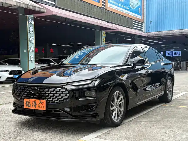 Ford Mondeo 2022 Facelift EcoBoost 245 Luxury — фото 1
