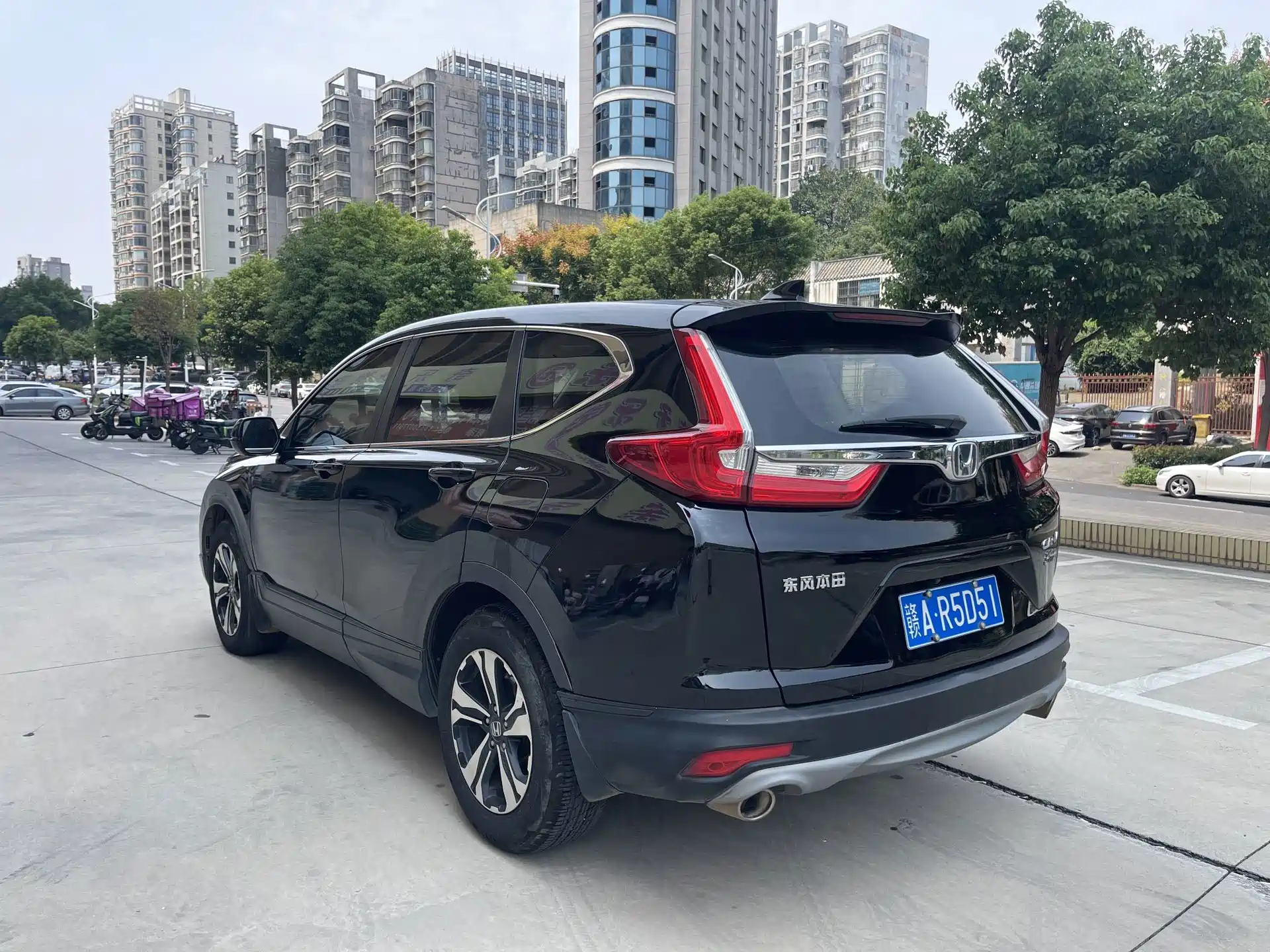 Photo 5 - Honda CR-V