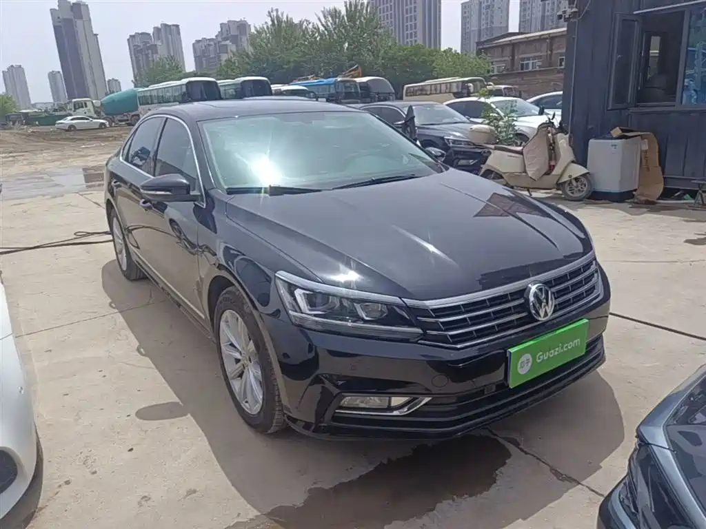 Volkswagen Passat 2017 330TSI DSG Prestige фото 4