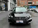 Фото 2 - Honda Accord