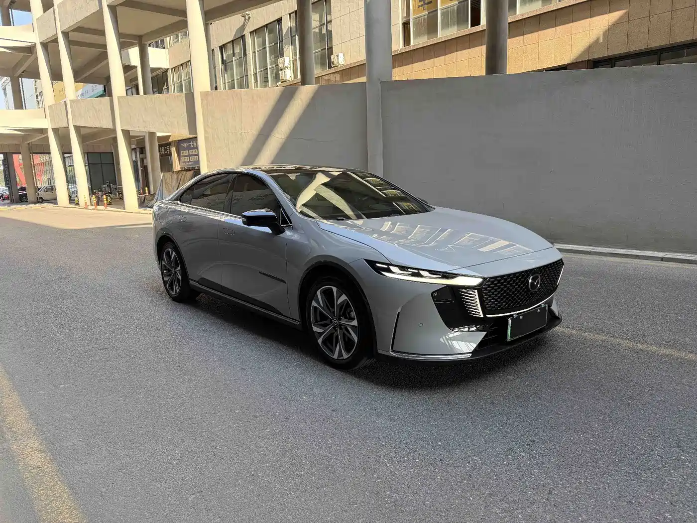 Mazda EZ-6 2025 2024 Extended Range 200 Premium Edition