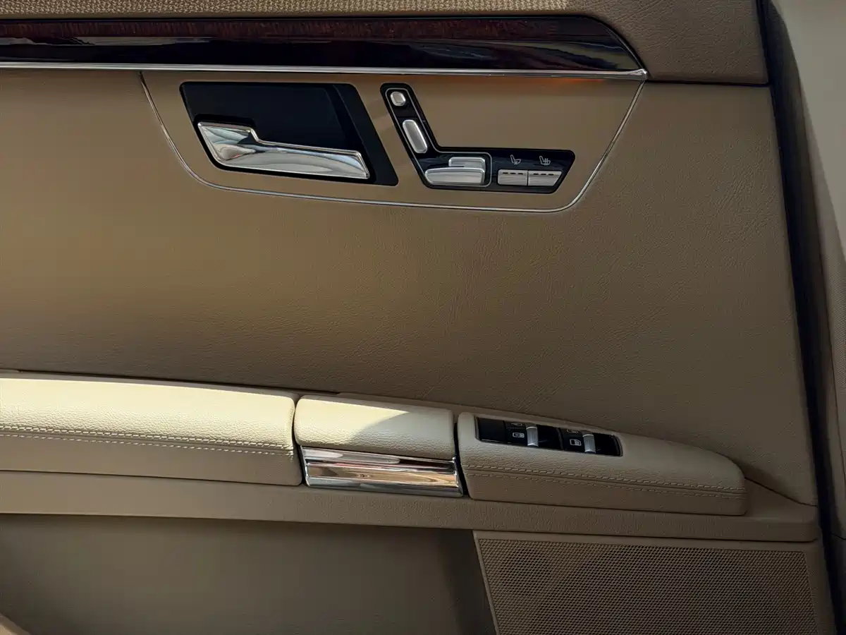 Mercedes-Benz S-Class 2010 2010 S 350 L 4MATIC