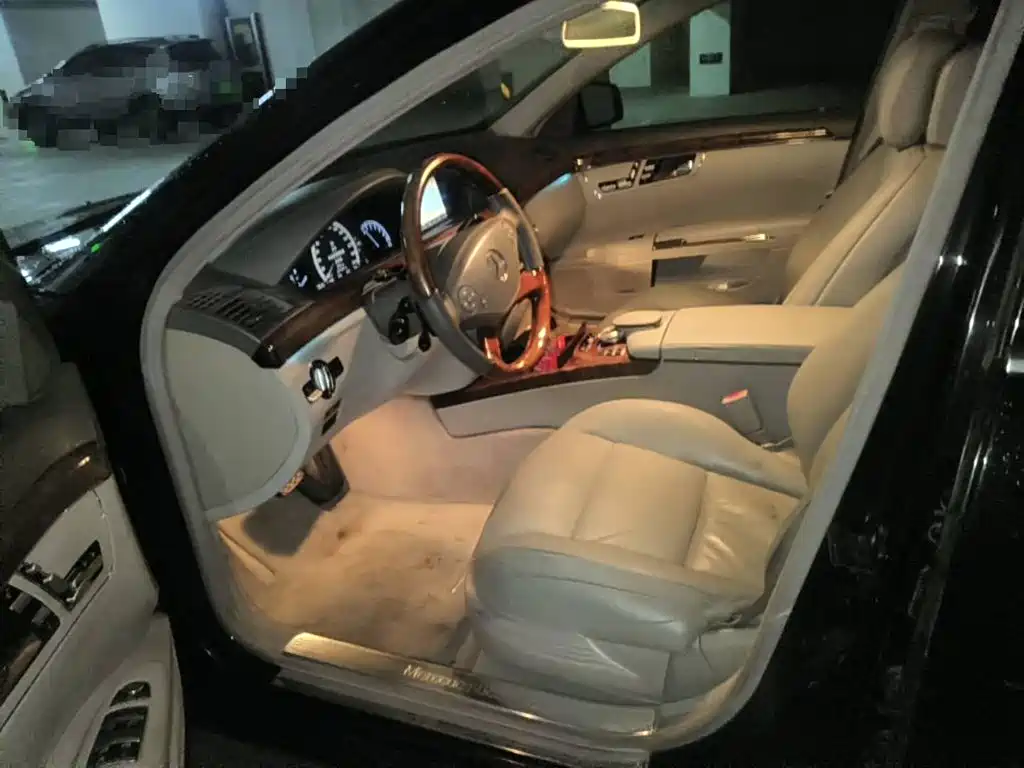 Фото 8 - Mercedes-Benz S-Class