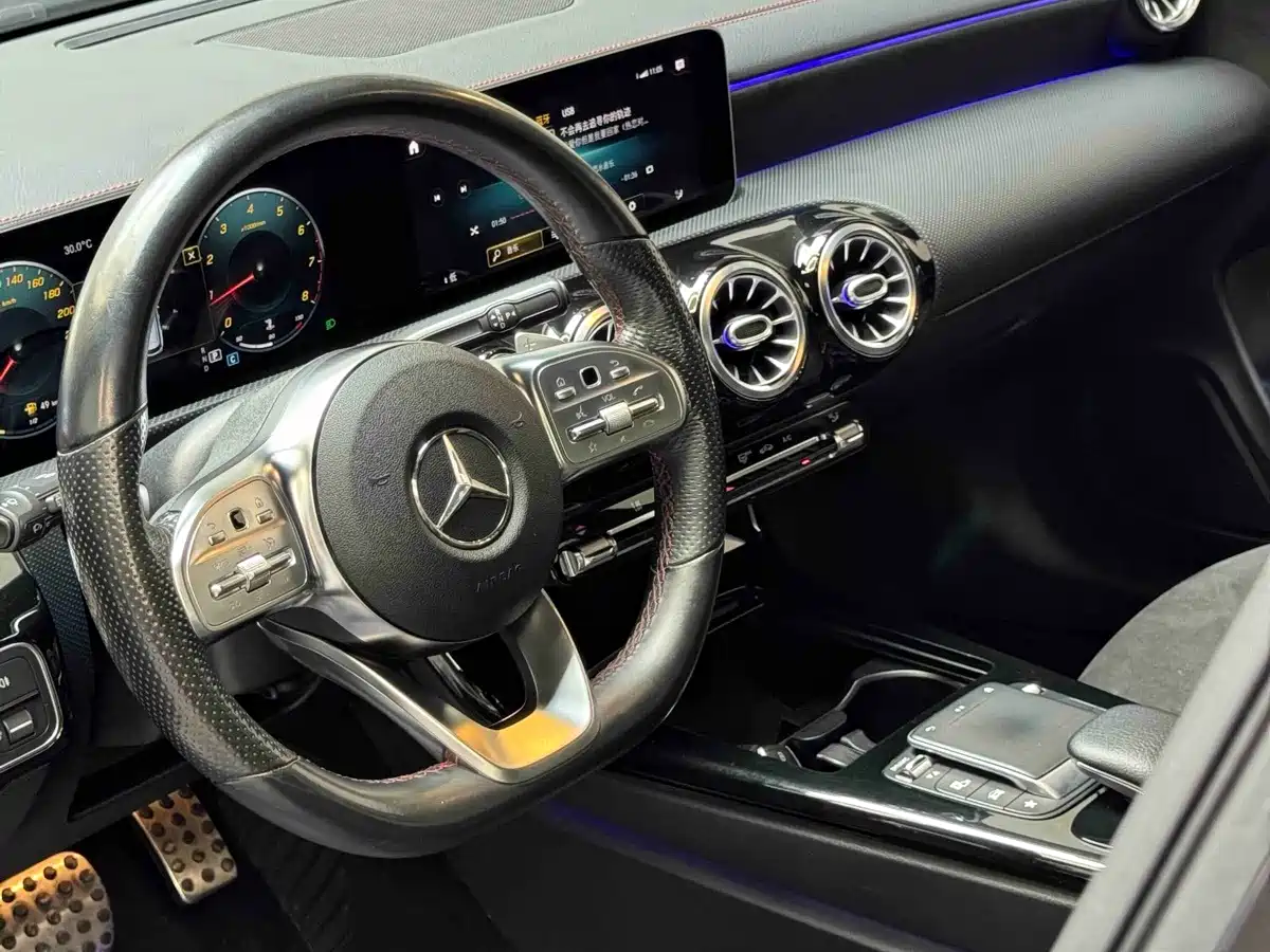 Фото 8 - Mercedes-Benz CLA (Import)