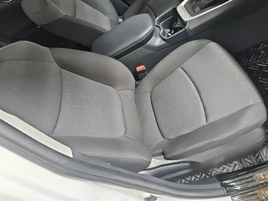 Toyota RAV4 Rongfang 2021 2.0L CVT 4WD Trend фото 8
