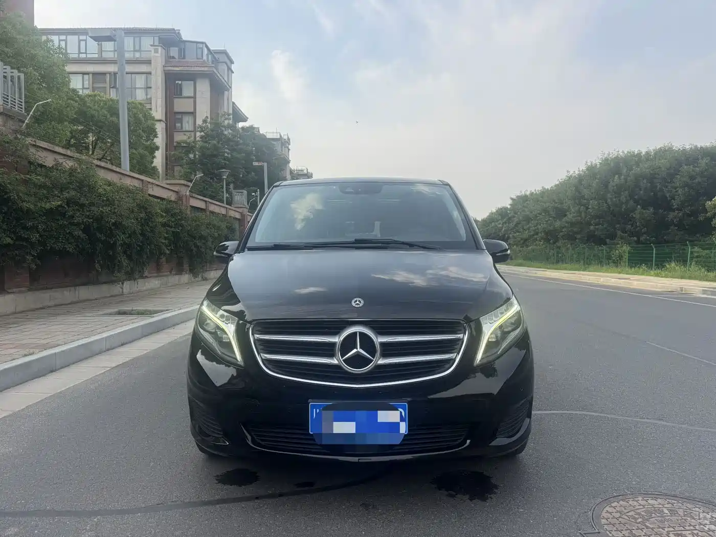 Mercedes-Benz V-Class 2018 2017 Model V 260 Pilot Edition