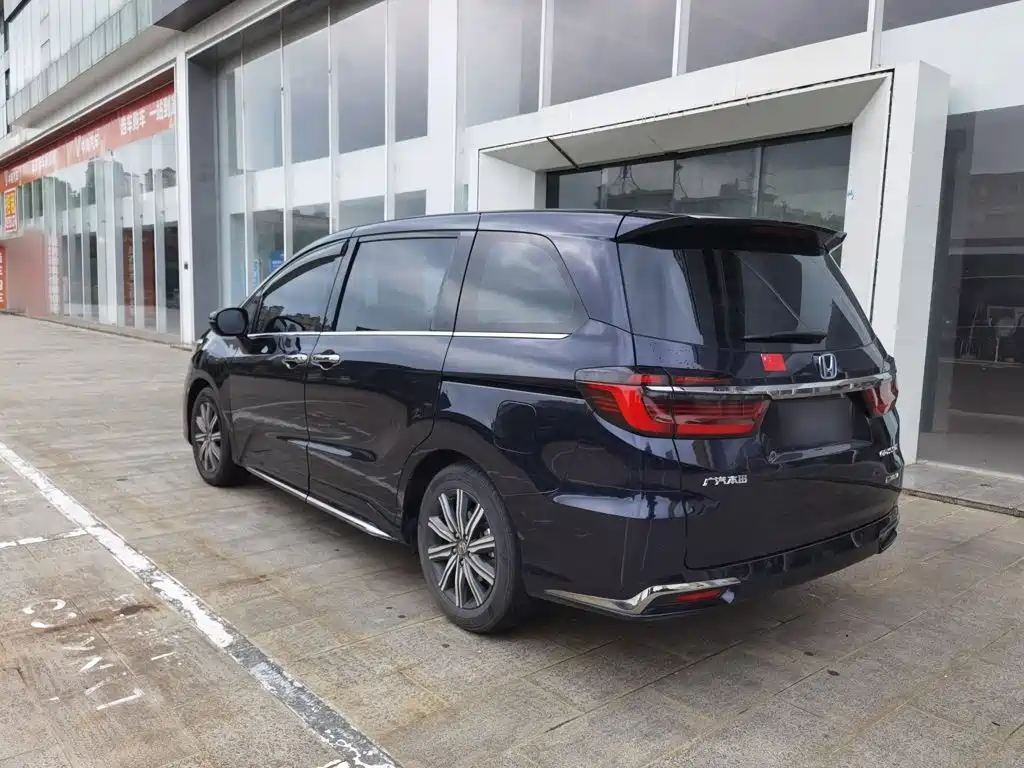 Photo 19 - Honda Odyssey