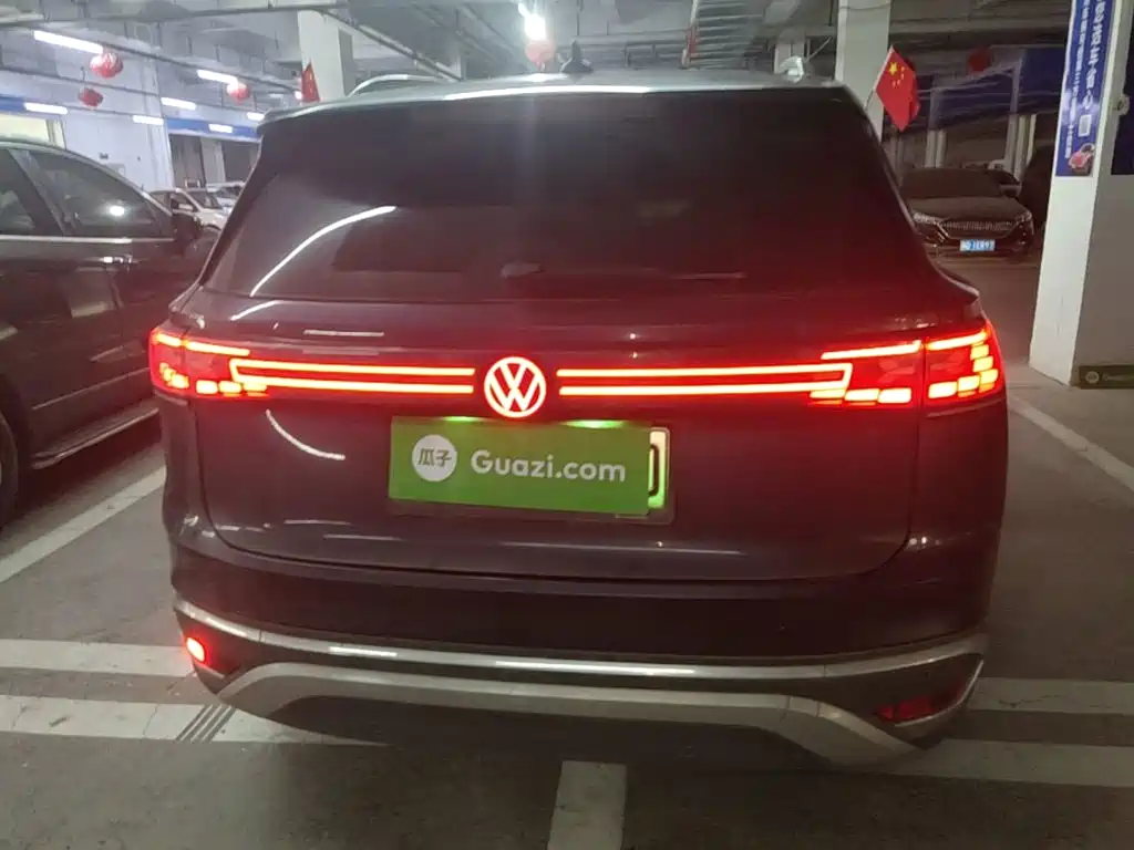 Volkswagen ID.6 CROZZ 2021 2021 Long Range PURE+ Edition