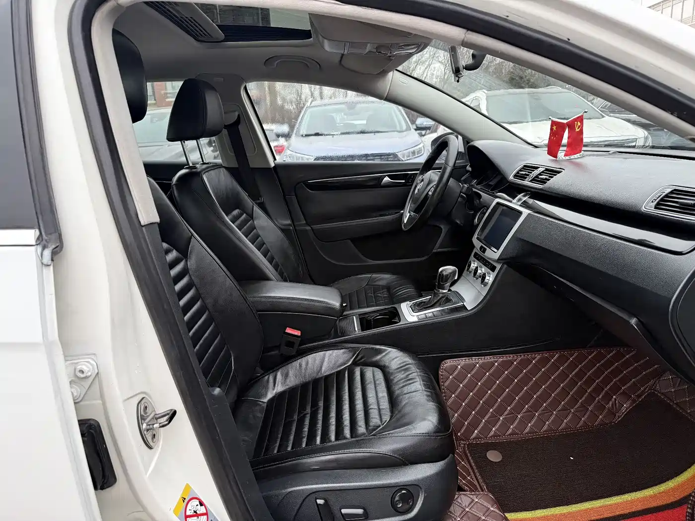 Volkswagen Magotan 2012 1.8TSI Luxury фото 5