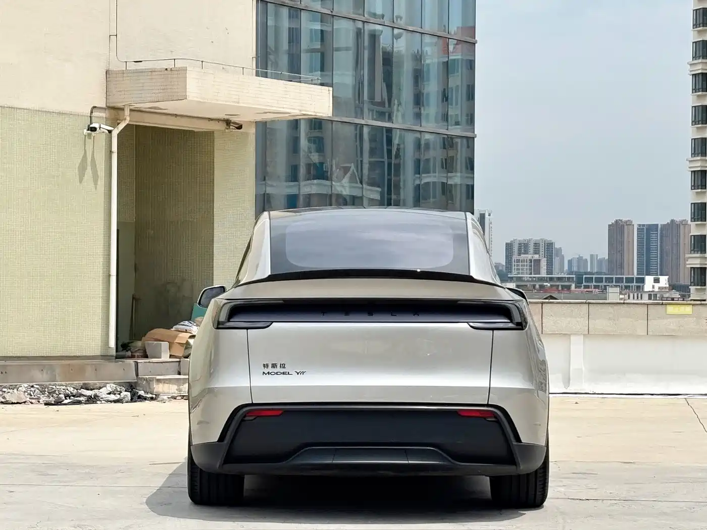 Tesla Model Y L 2025 2025 Facelift Long Range AWD