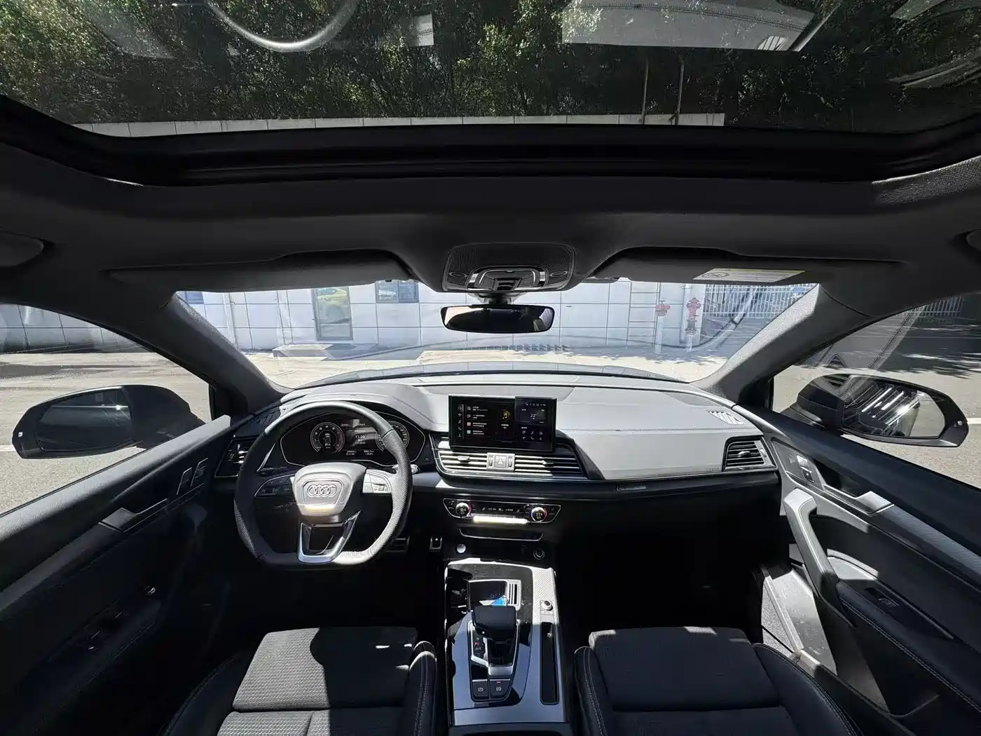 Audi Q5L Sportback 2024 40 TFSI Luxury Version фото 5