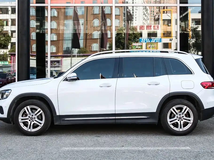 Mercedes-Benz GLB 2022 Model GLB 200 Dynamic Edition фото 4