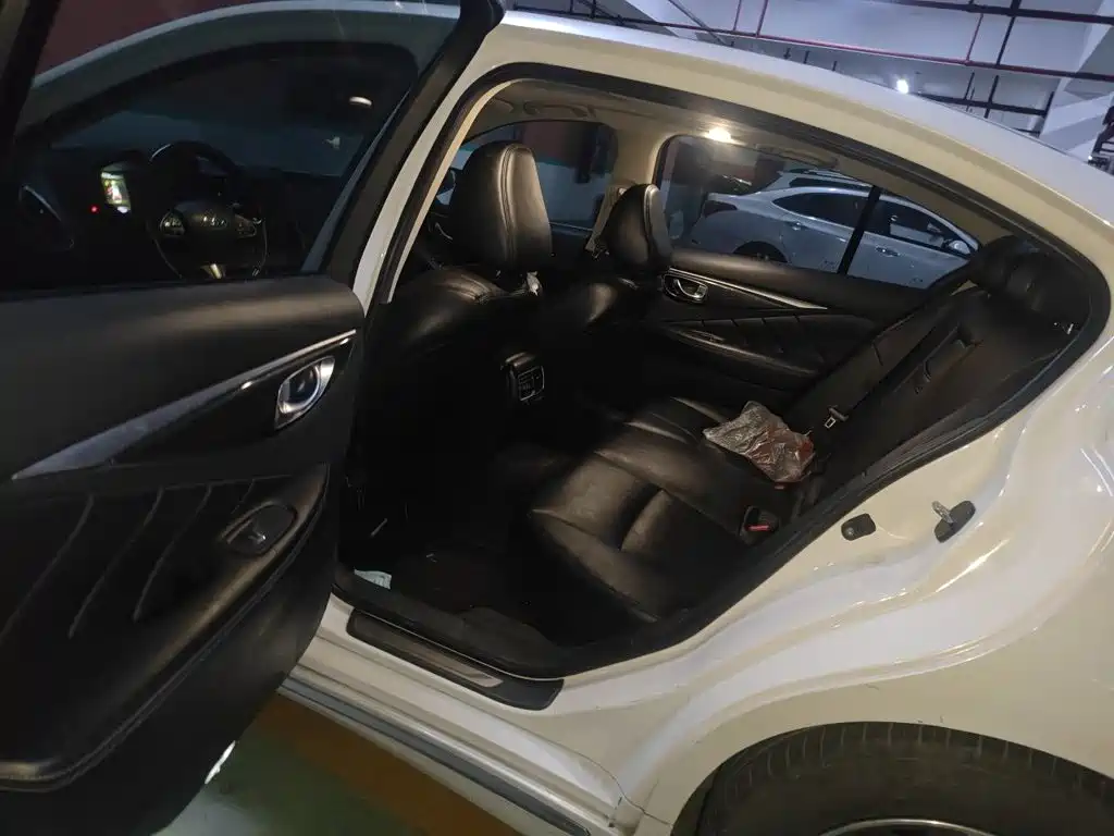 Infiniti Q50L 2017 2016 Model 2.0T Comfort Edition