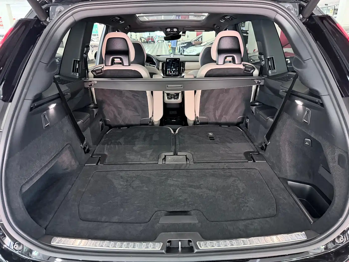 Volvo XC90 2025 2025 Facelift B6 Intelligent Luxury 6-Seater