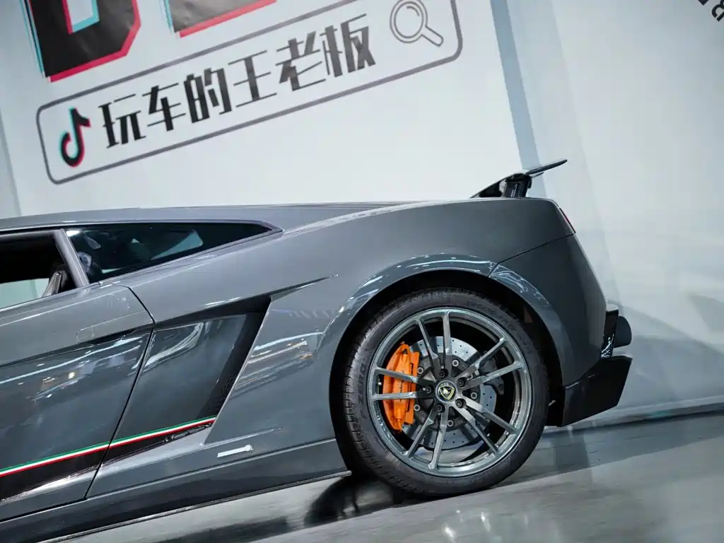 Lamborghini Gallardo 2013 2011 LP 570-4 Superleggera