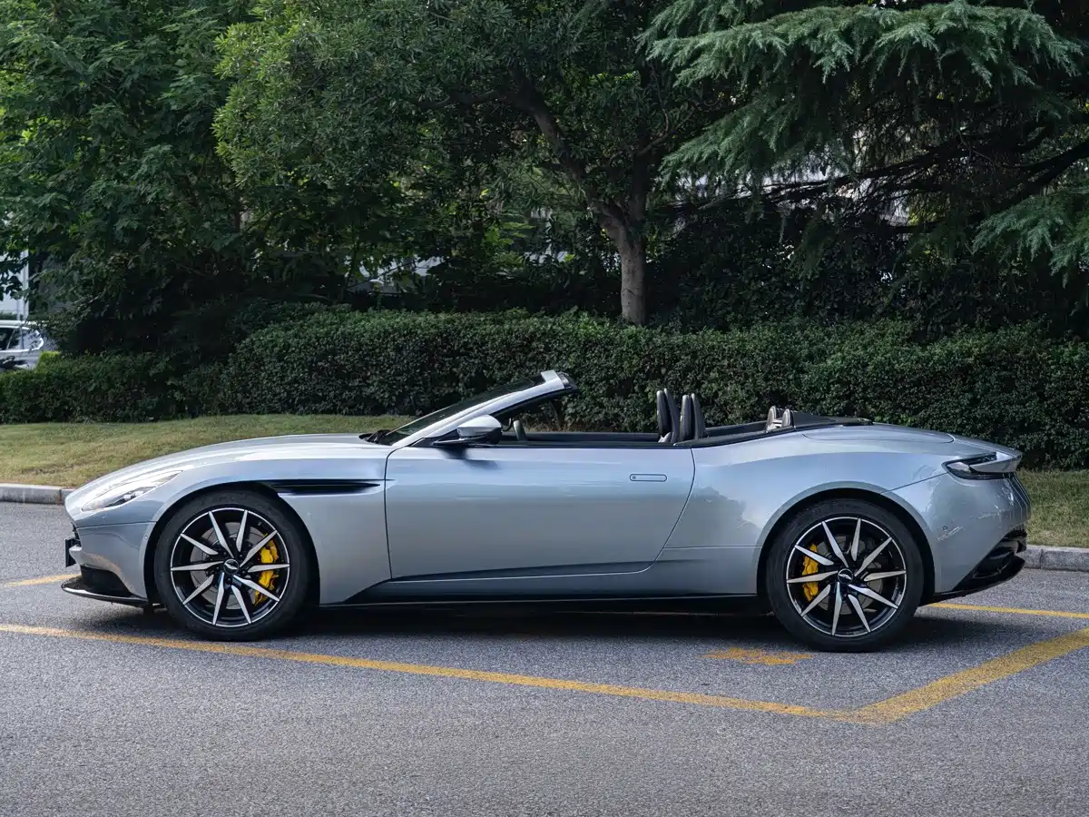 Aston Martin DB11 2021 2019 4.0T V8 Volante