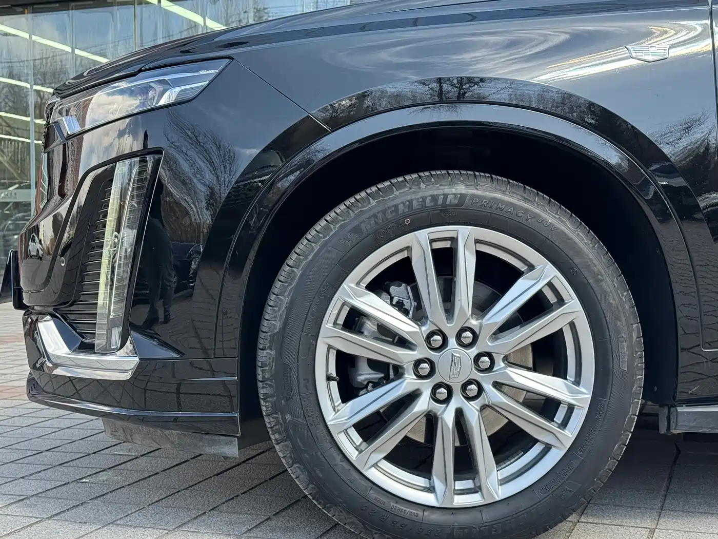 CADILLAC XT6