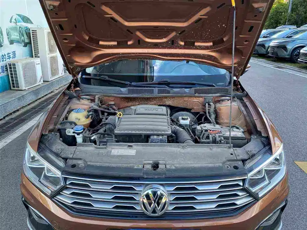 Volkswagen C-TREK 2018 2017 1.6L Automatic Comfort