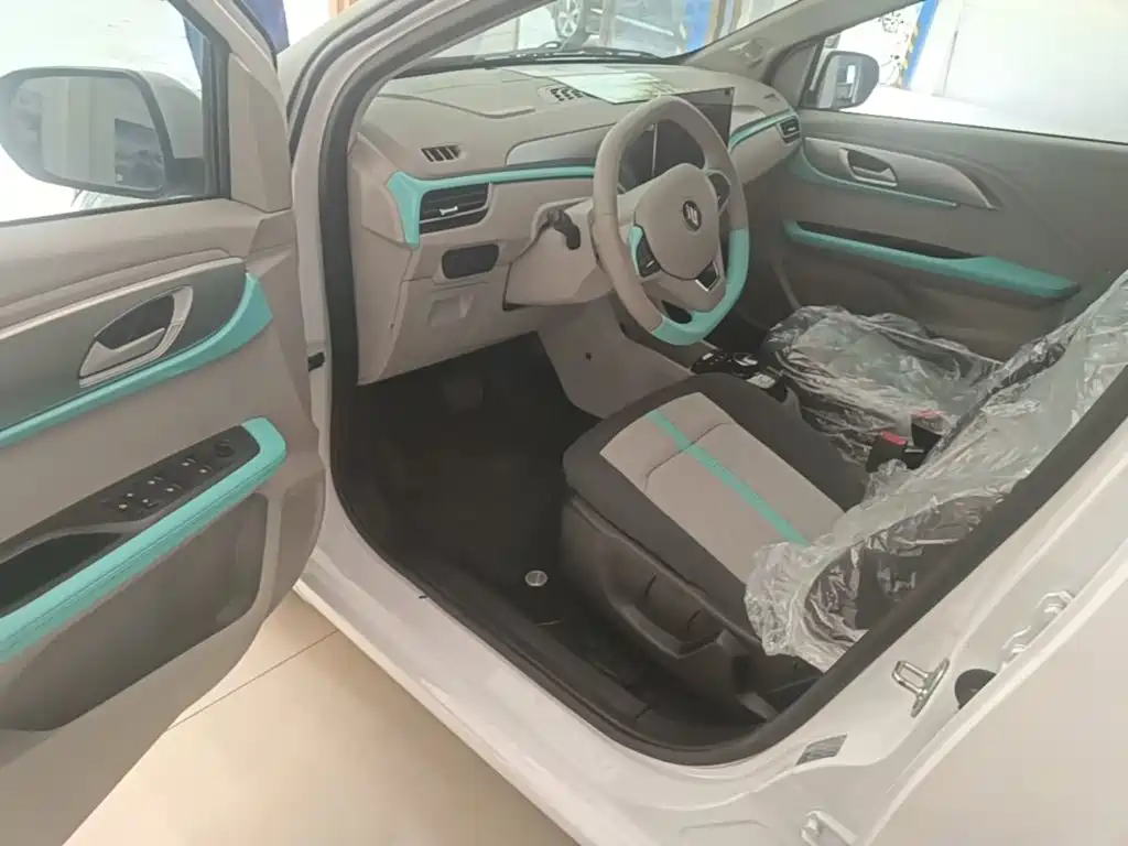 JMCG New Energy Yizhi EV3 2026 2025 Plus 330KM Luxury