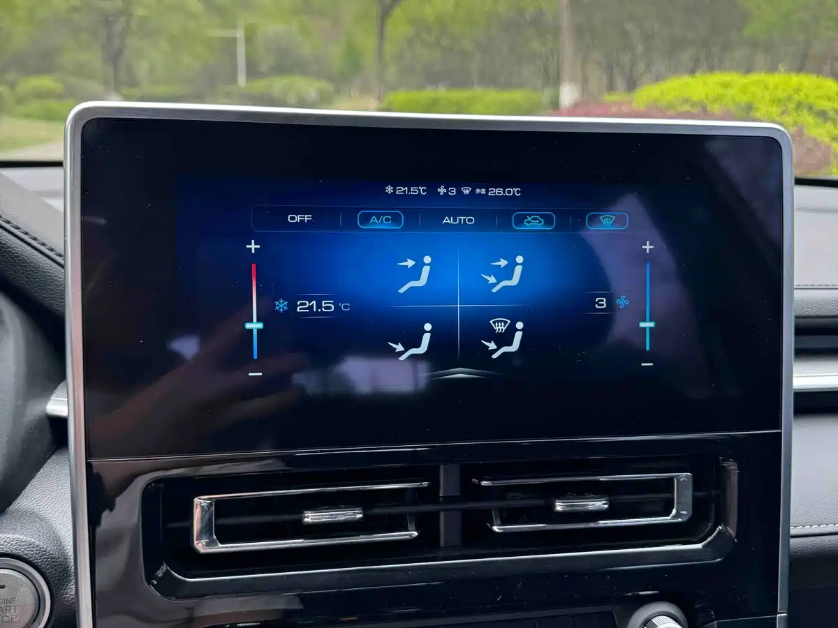 Haval M6 2023 PLUS 1.5T Manual Luxury Smart Connect фото 15