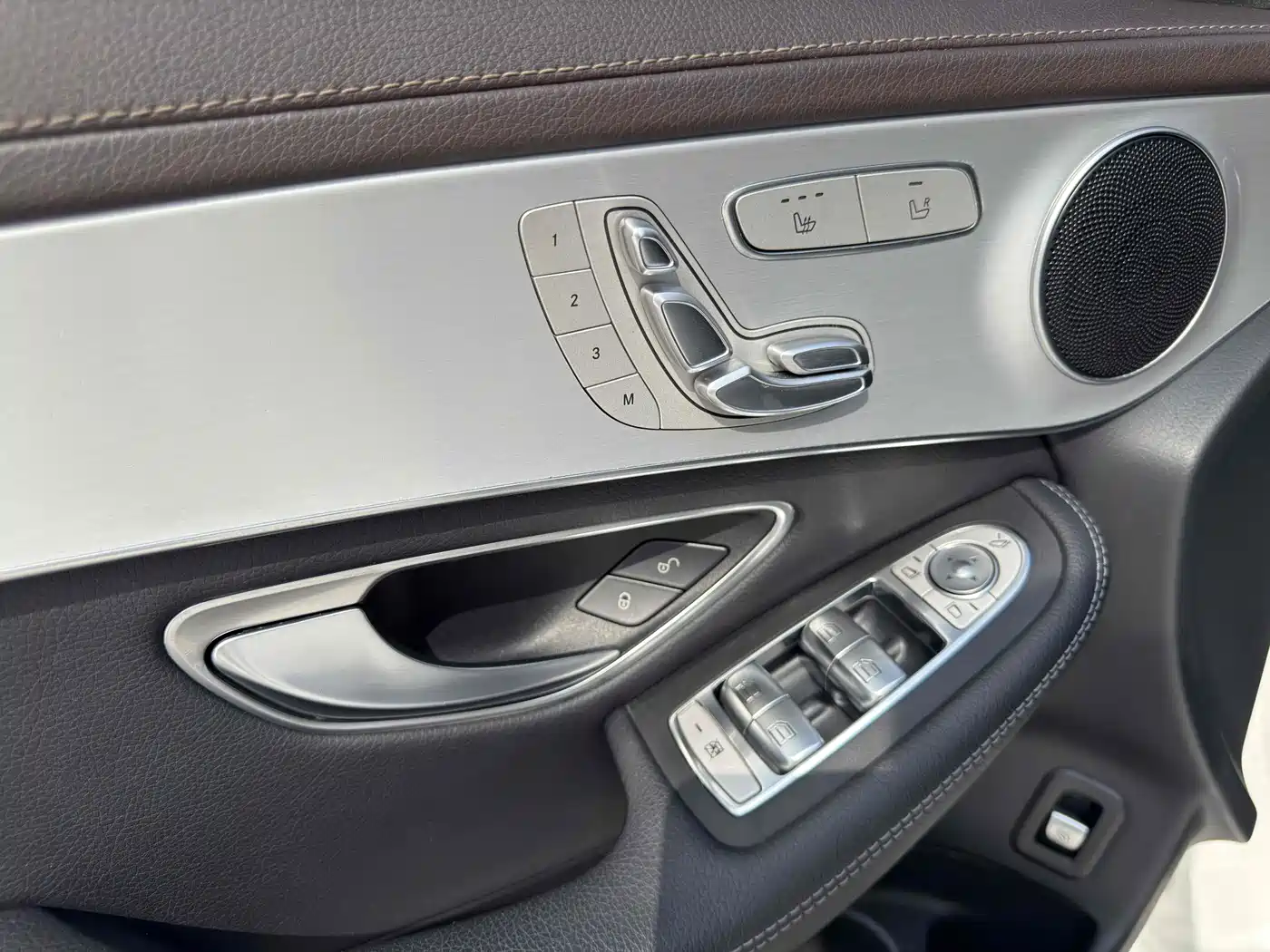 Mercedes-Benz GLC 2022 Facelift II GLC 260 L 4MATIC Sport Model фото 31