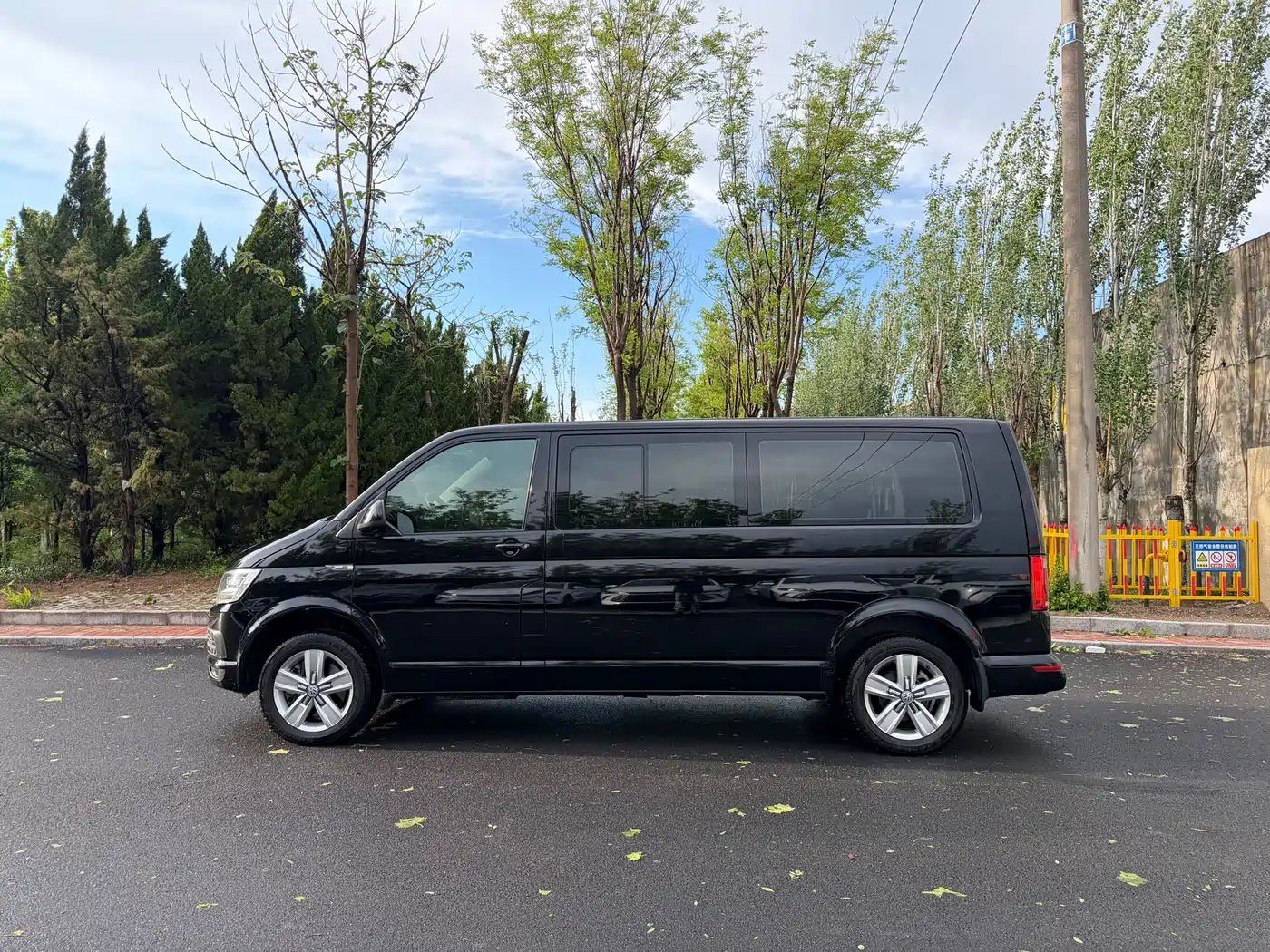 Volkswagen Caravelle 2018 2.0TSI 4WD Luxury Edition 7-Seater фото 4