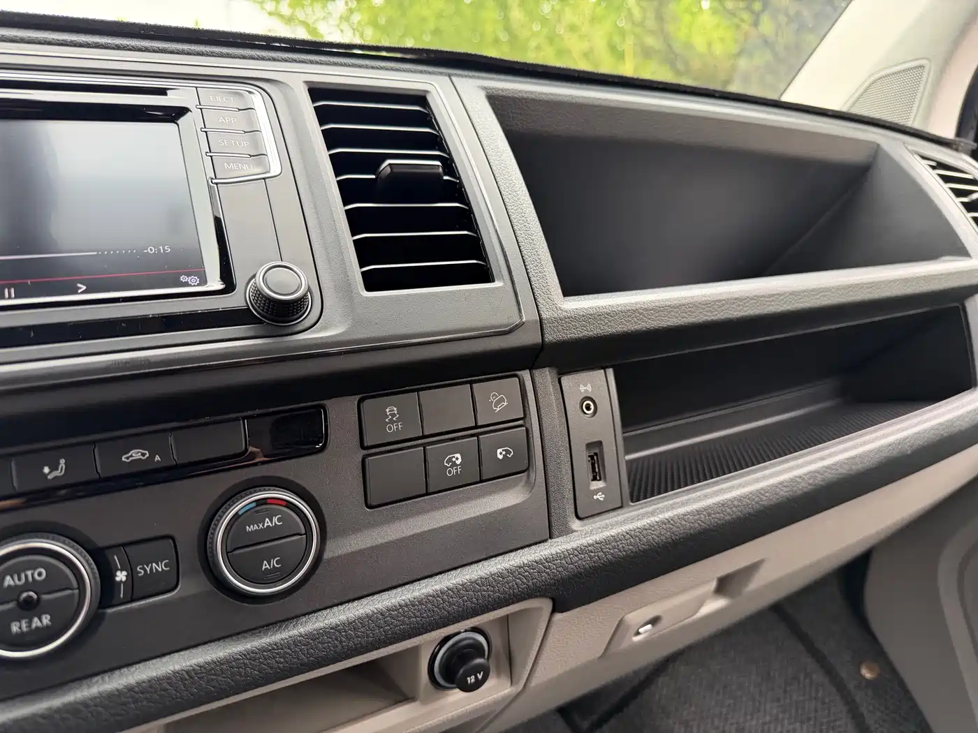 Volkswagen Caravelle 2018 2.0TSI 4WD Luxury Edition 7-Seater фото 10