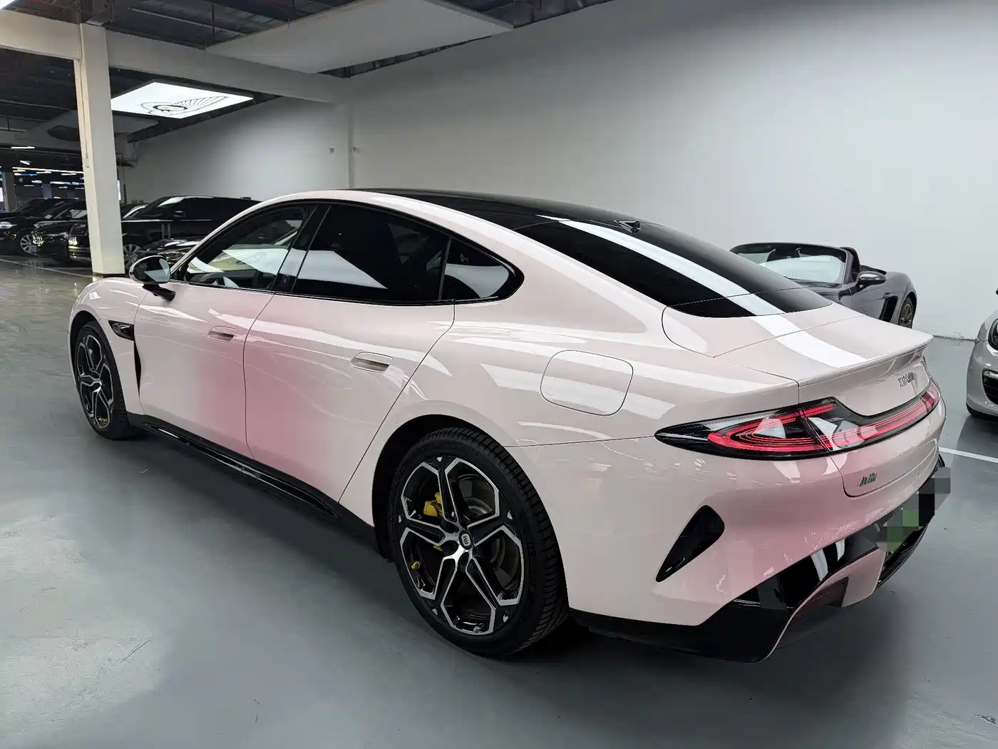 XIAOMI CAR XIAOMI SU7