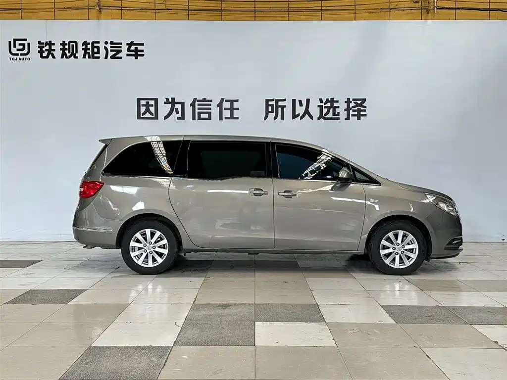 Buick GL8 2018 28T Comfort China VI фото 6