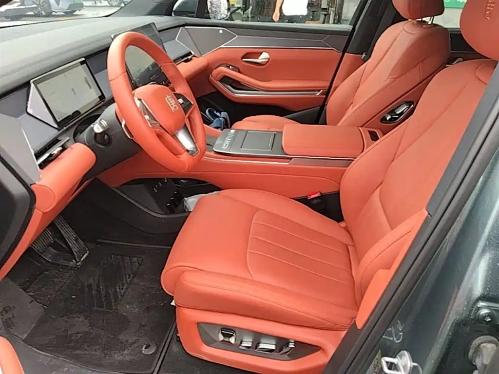 BYD Tang L 2025 DM 175KM Drone Player Edition фото 15