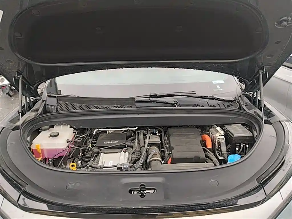 BYD Tang L 2025 DM 175KM Drone Player Edition фото 20