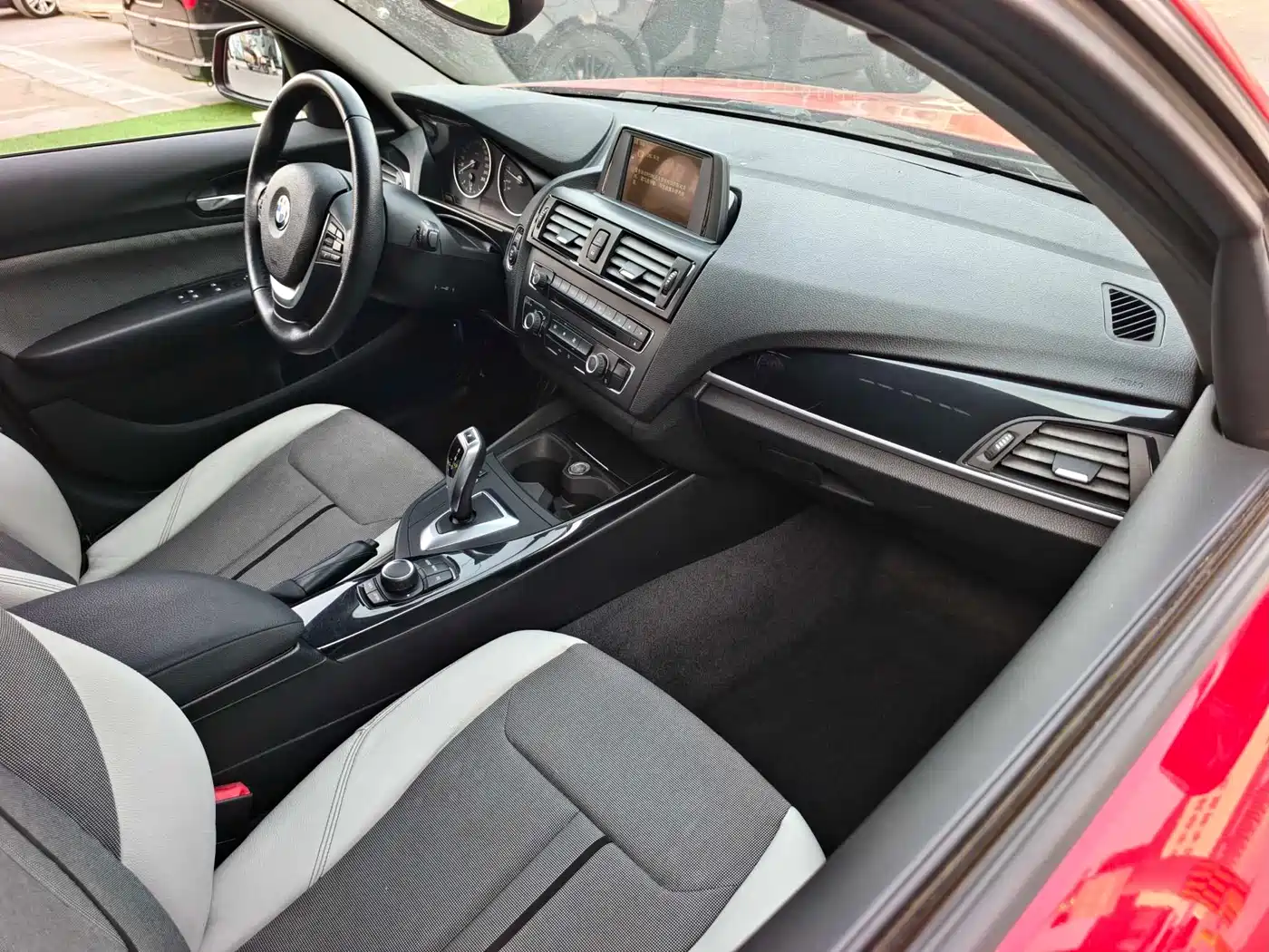BMW 1 Series (Import) 2012 116i Leading фото 17